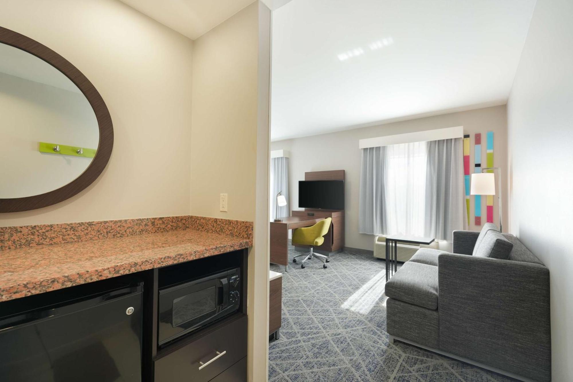 Hampton Inn And Suites Tulsa Central Экстерьер фото