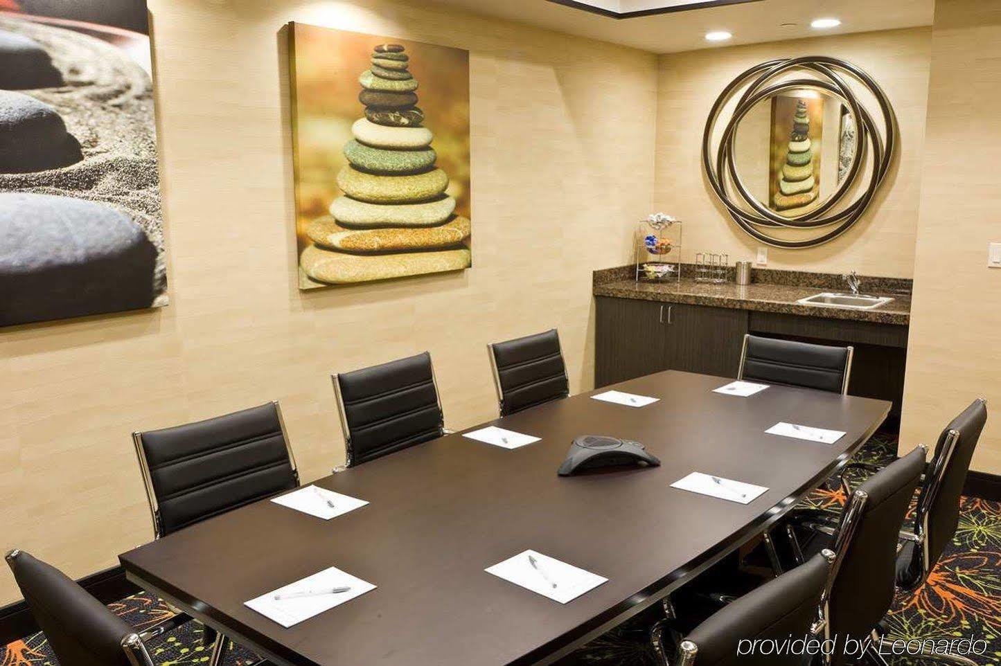 Hampton Inn And Suites Tulsa Central Удобства фото